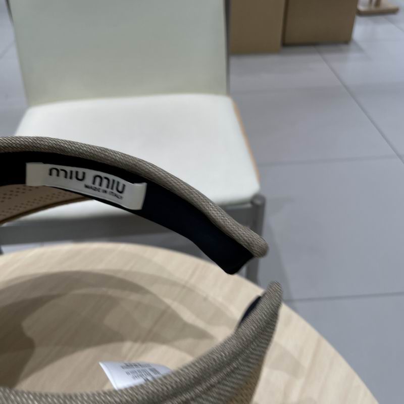 Miumiu Visor (22)