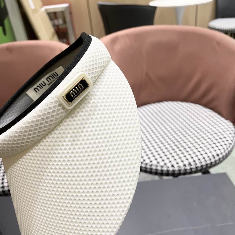 Miumiu Visor (57)