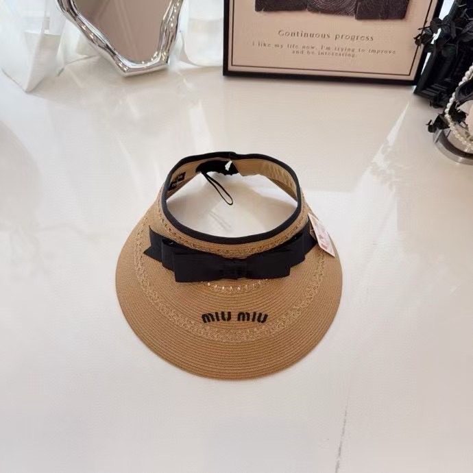 Miumiu Visor (9)