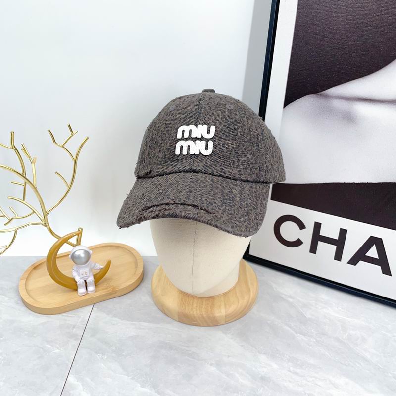 Miumiu cap dx (126)