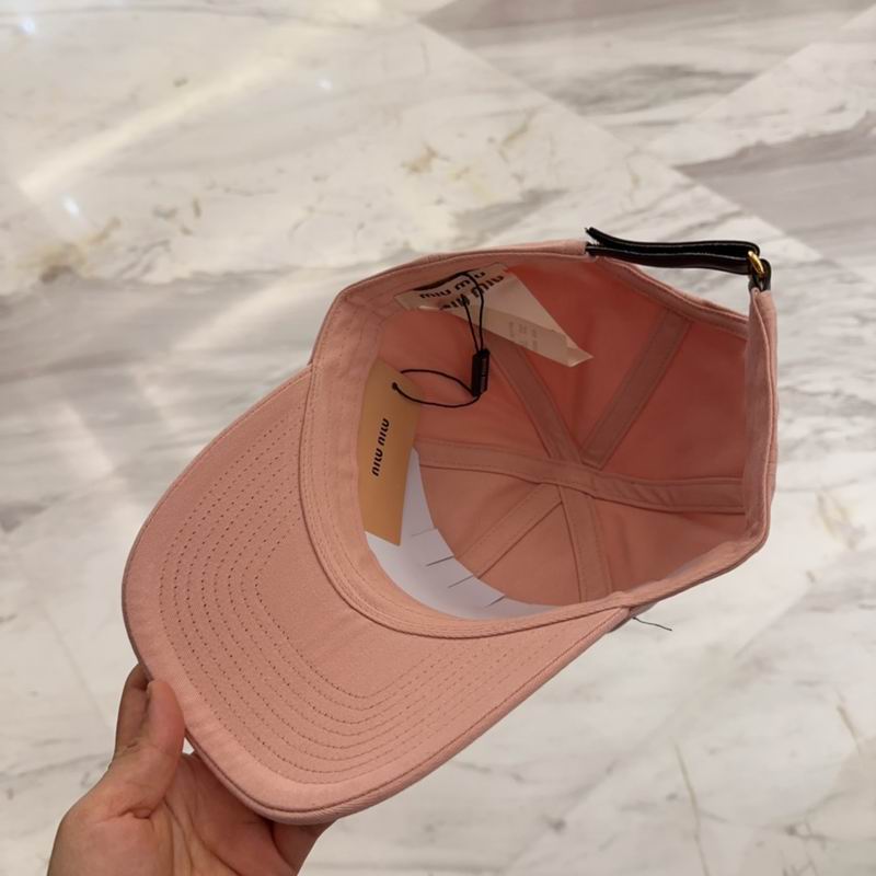 Miumiu cap dx (235)