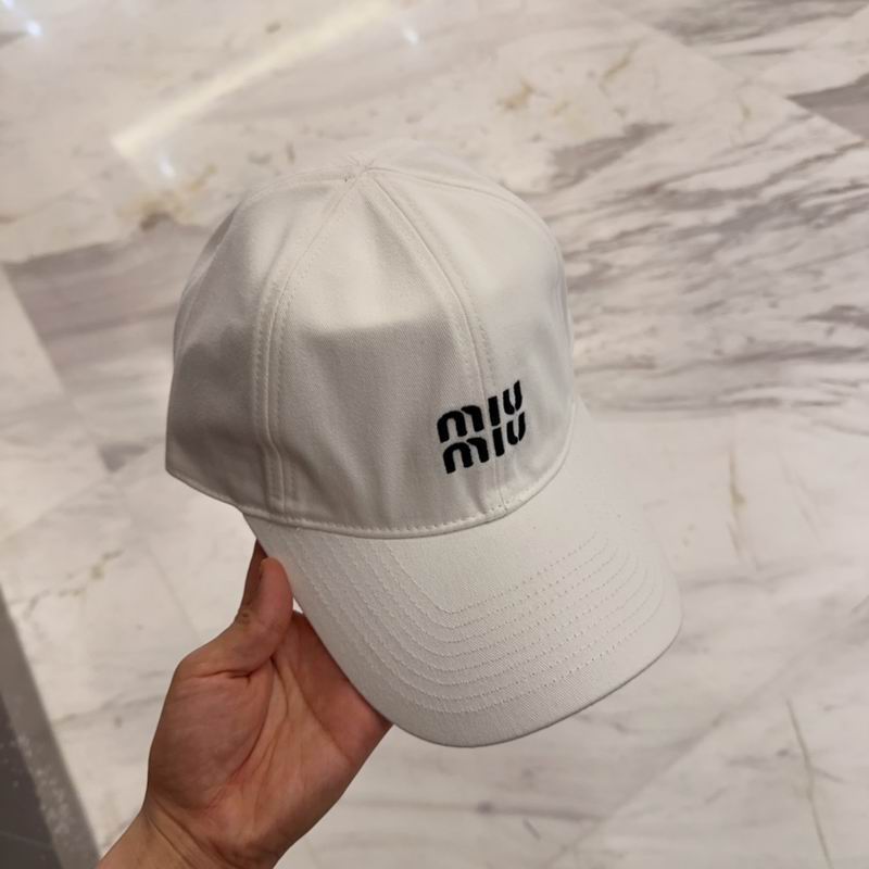 Miumiu cap dx (249)