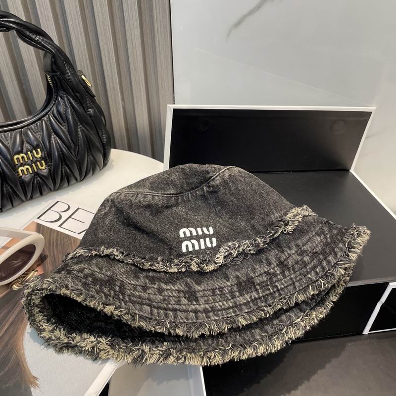 Miumiu hat dx (125)