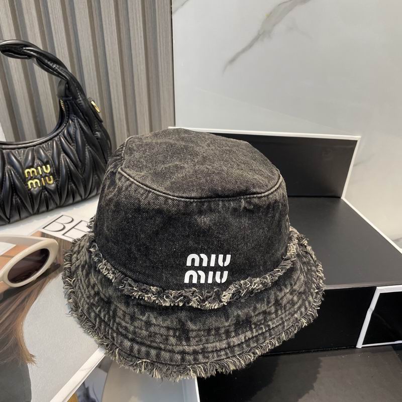 Miumiu hat dx (126)
