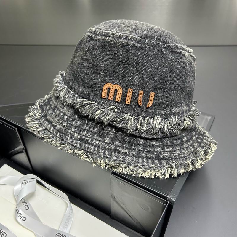 Miumiu hat dx (210)