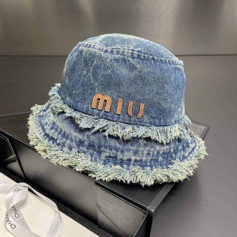 Miumiu hat dx (211)