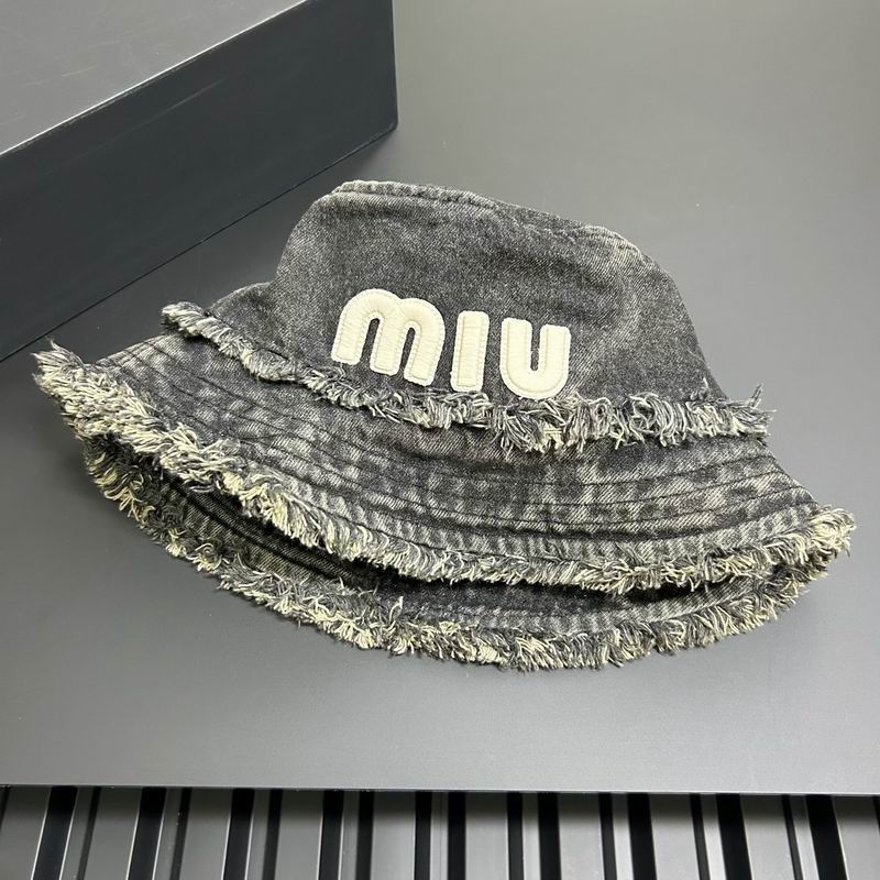 Miumiu hat dx (228)