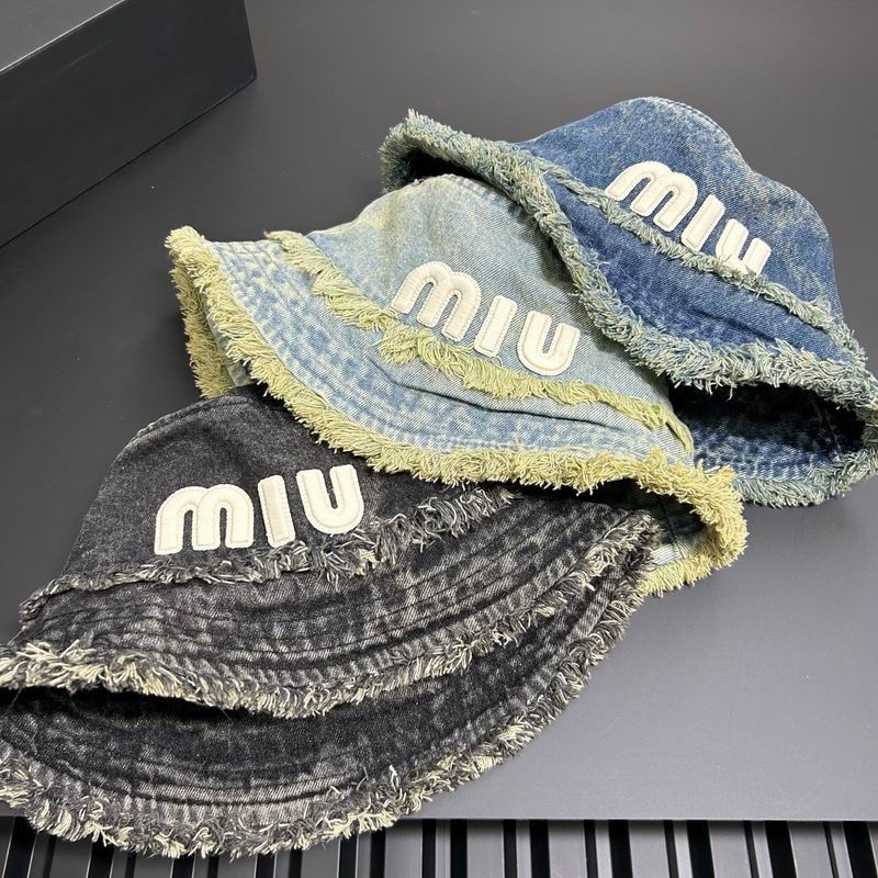 Miumiu hat dx (231)