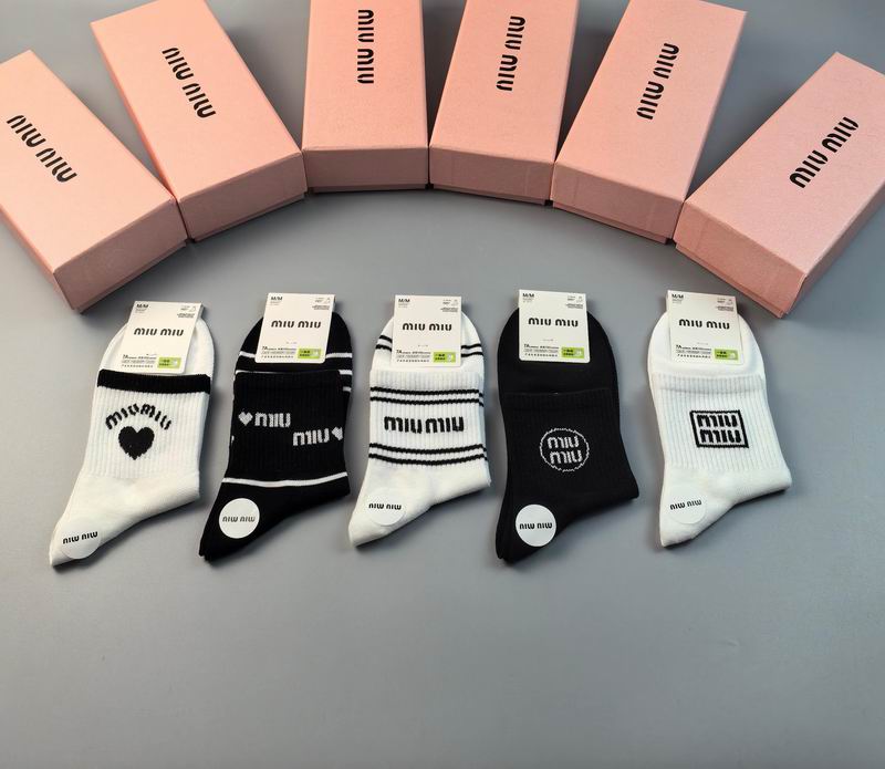 Miumiu socks (1)