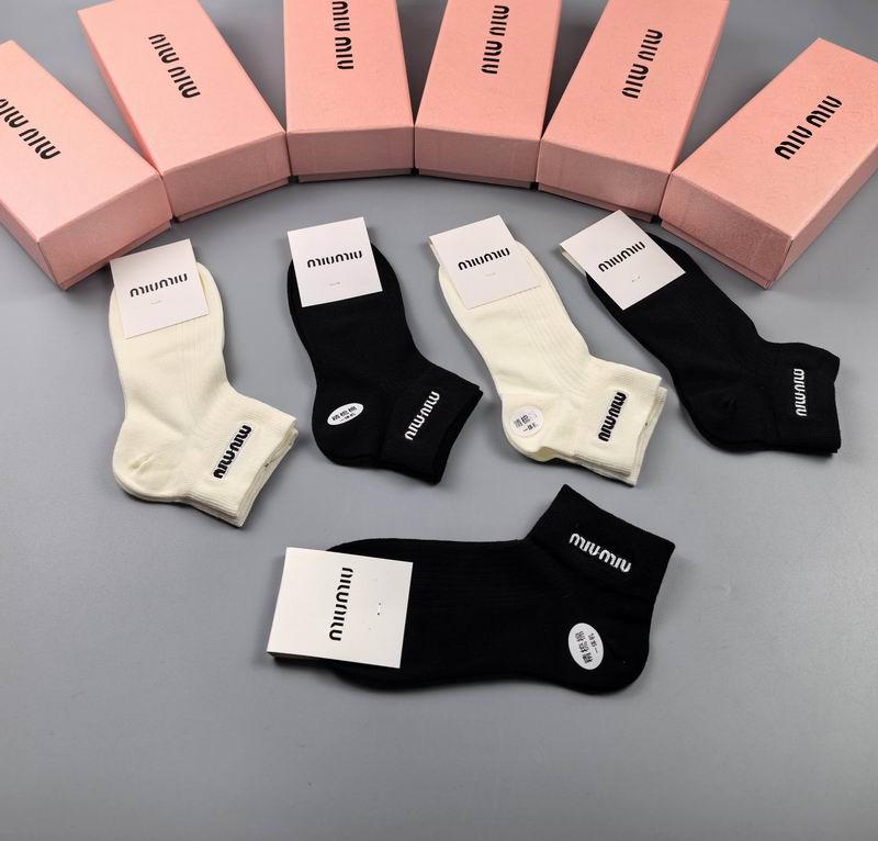 Miumiu socks (14)