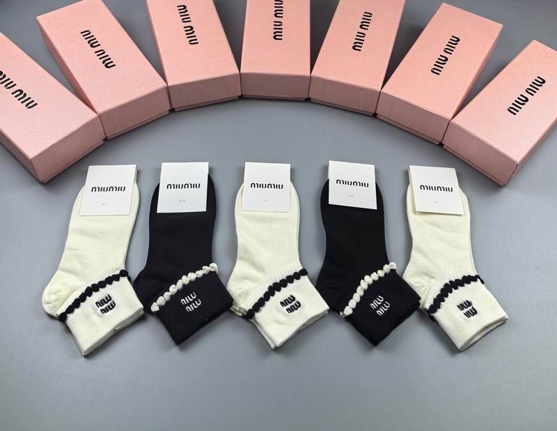 Miumiu socks (28)