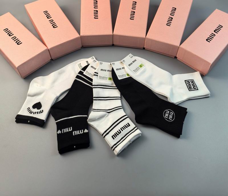 Miumiu socks (3)
