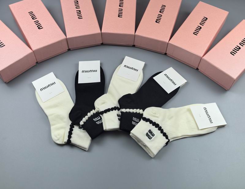 Miumiu socks (30)