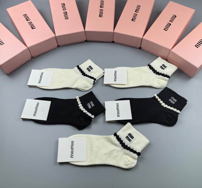 Miumiu socks (33)