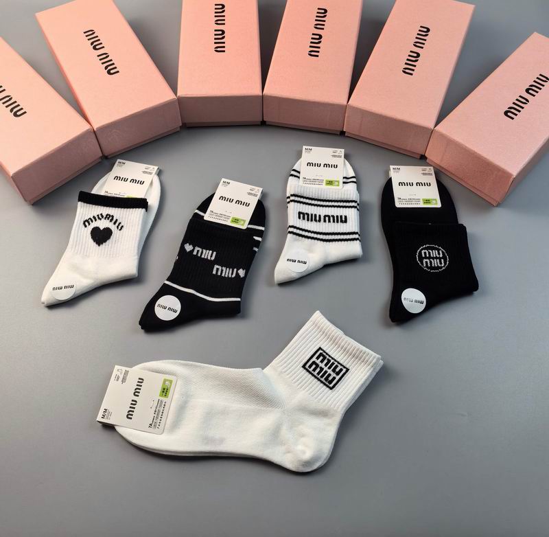 Miumiu socks (6)
