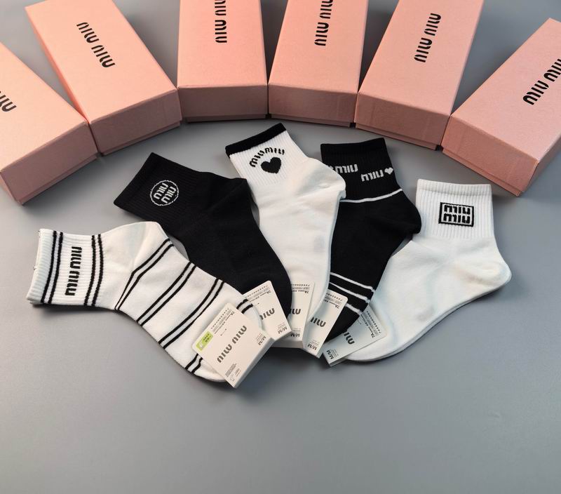Miumiu socks (8)