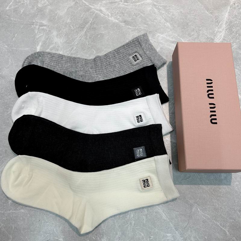 Miumiu socks QY (2)