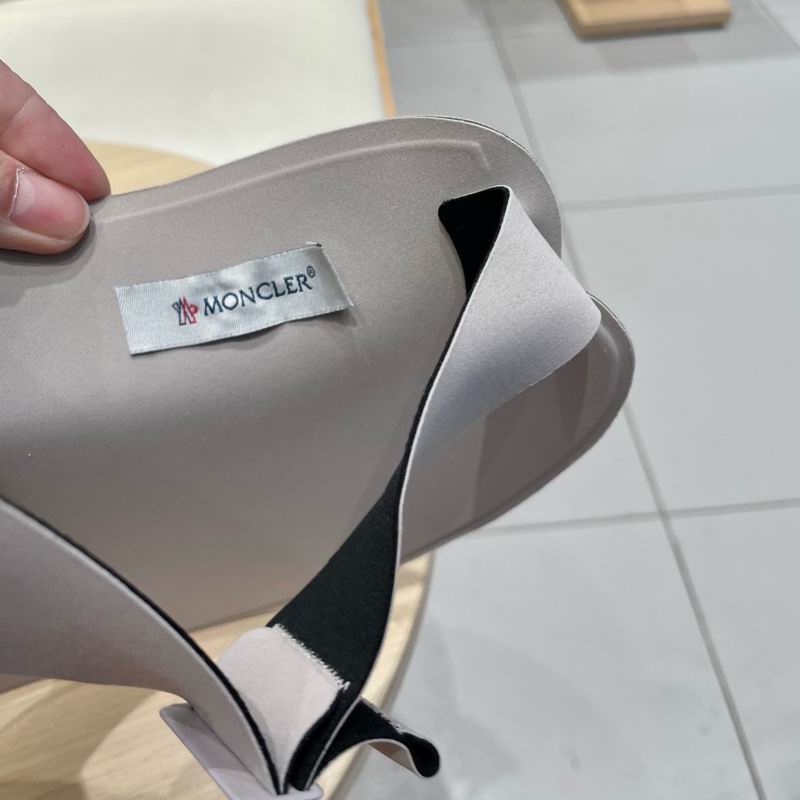 Moncler Visor (11)