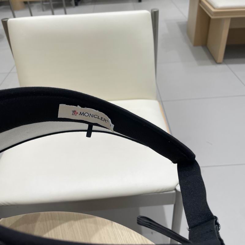 Moncler Visor (21)