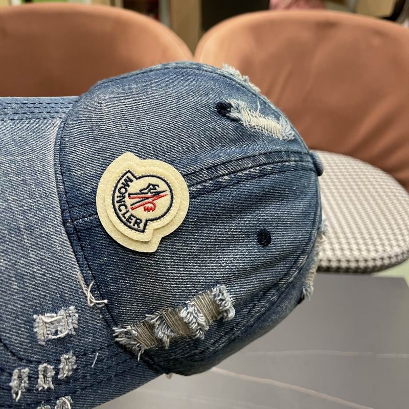 Moncler cap (122)