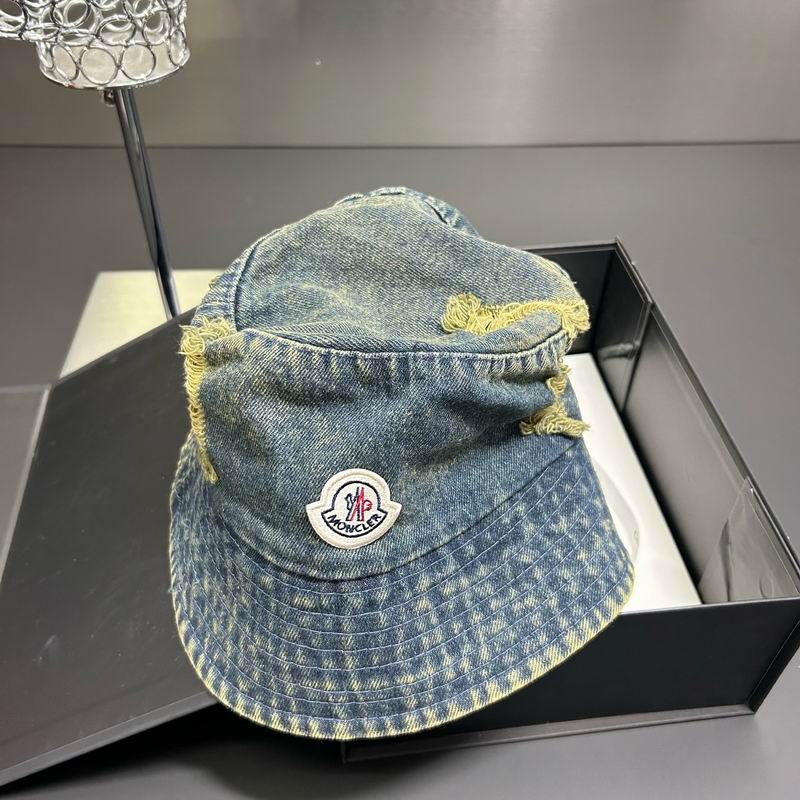 Moncler hat dx (2)