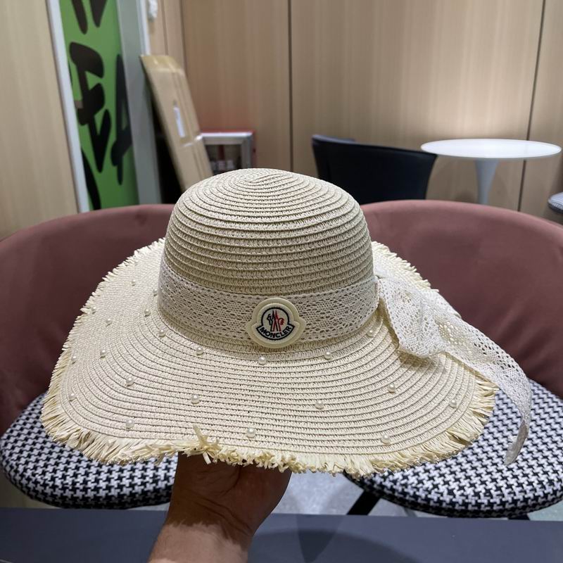 Moncler top hat (12)