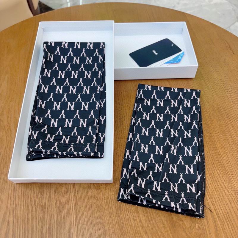 NY oversleeve hh (2)