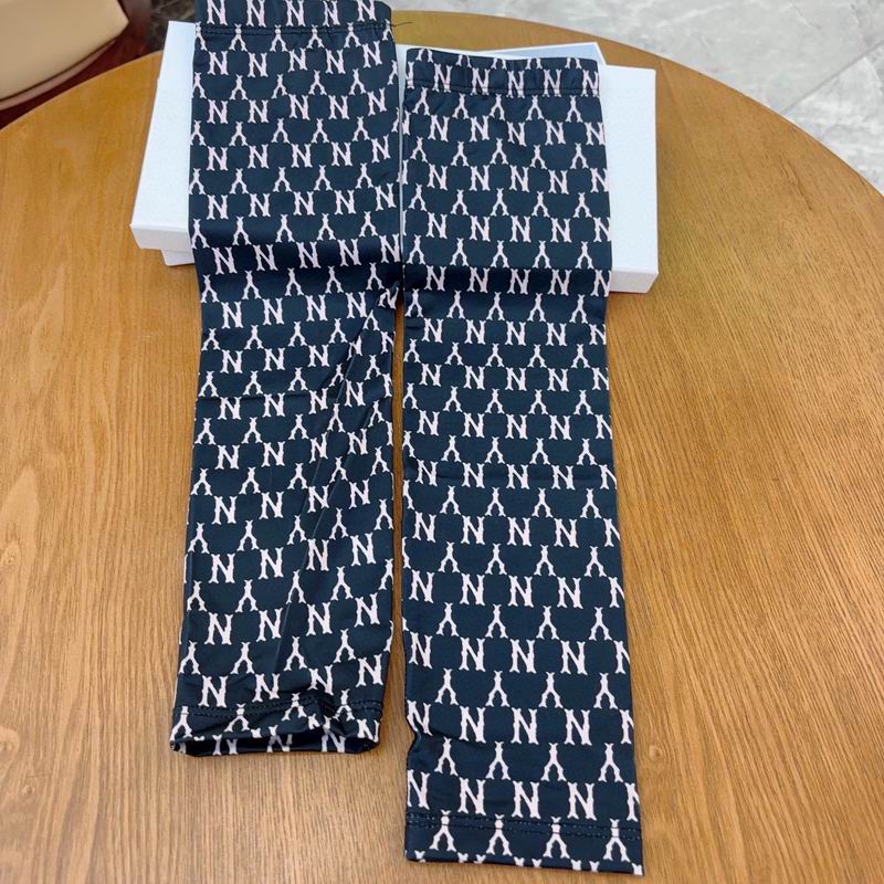 NY oversleeve hh (3)