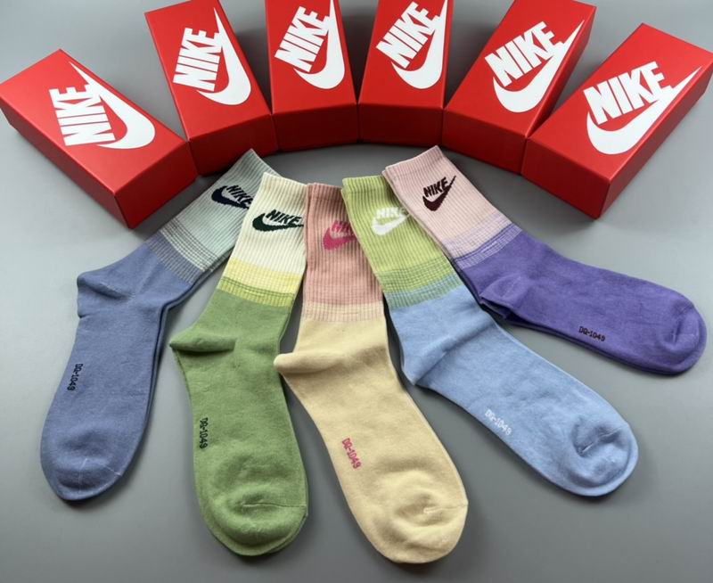 Nike socks (42)