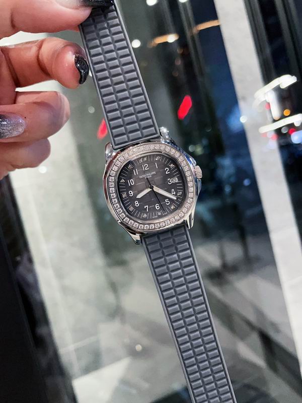 Patek Philippe 35.6mm 35 (12)