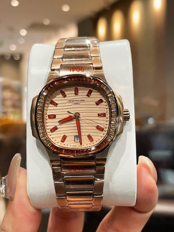 Patek Philippe 35mm 85 (1)