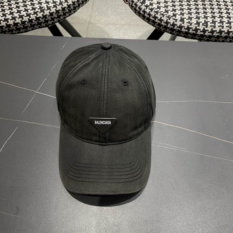 Prada cap (100)