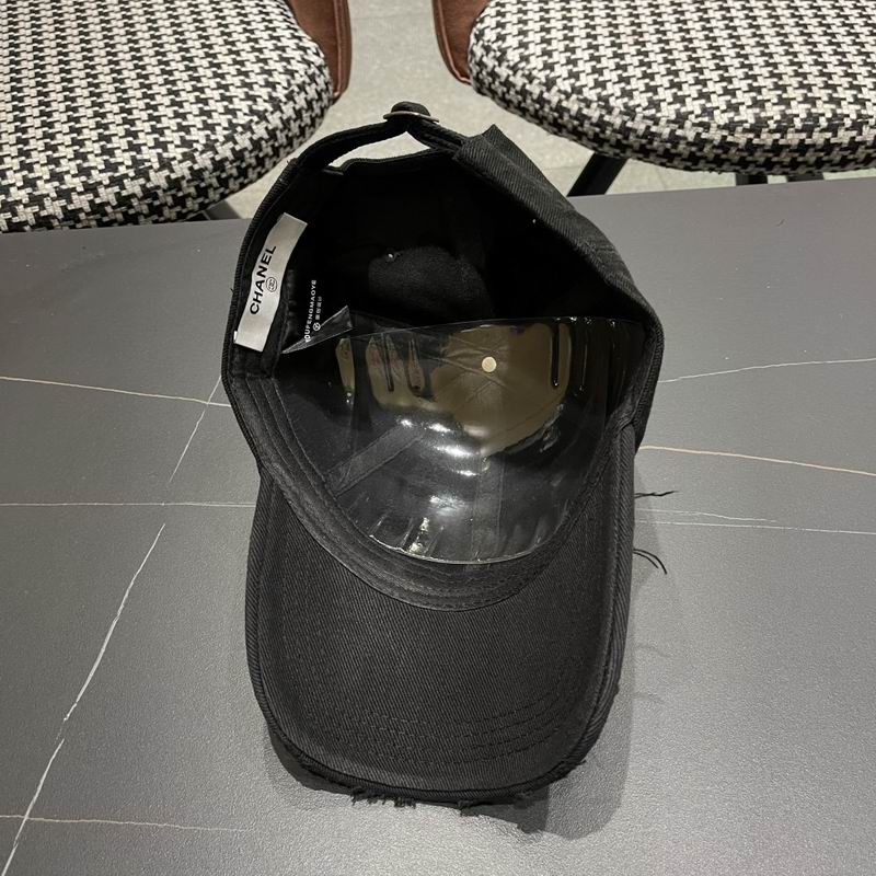 Prada cap (111)