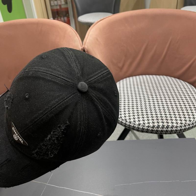 Prada cap (112)