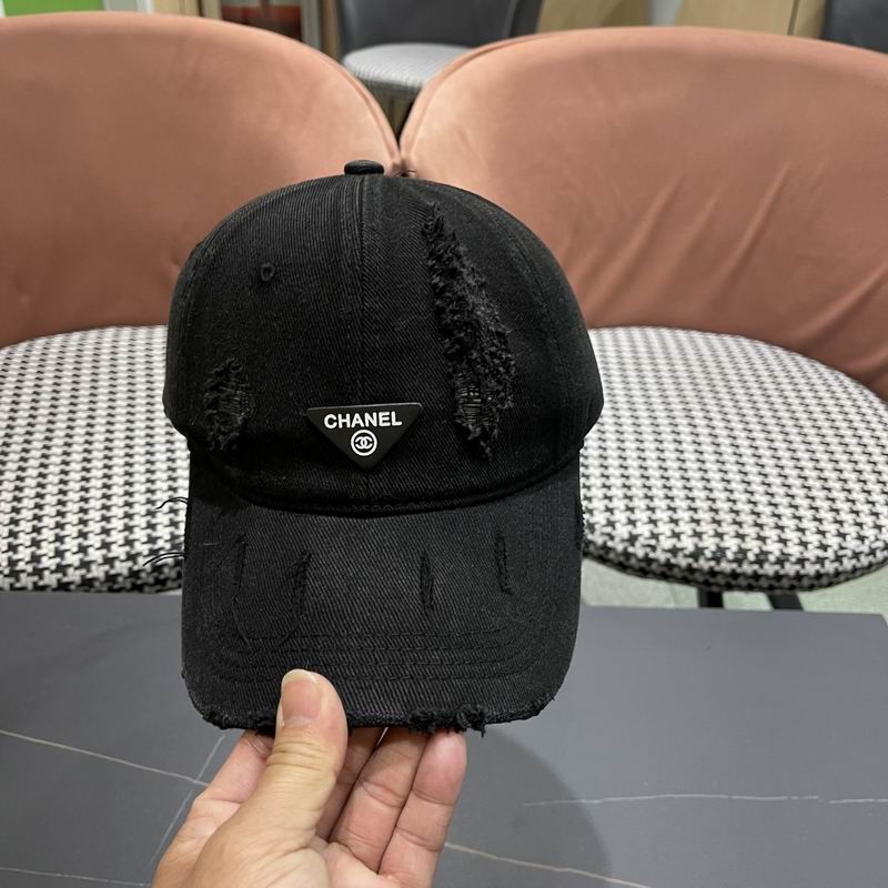Prada cap (114)