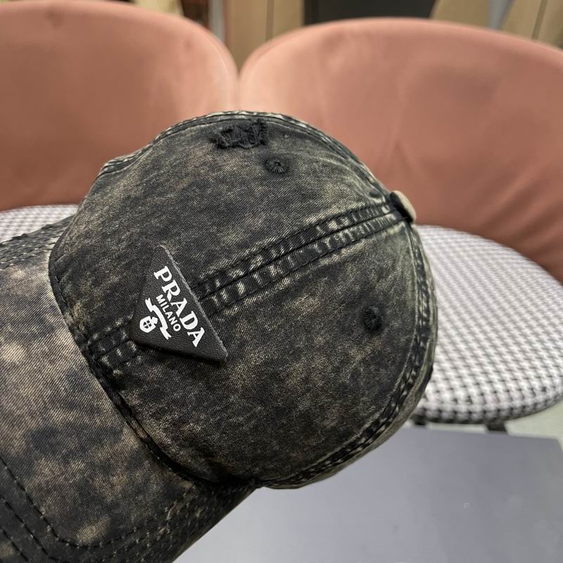 Prada cap (129)
