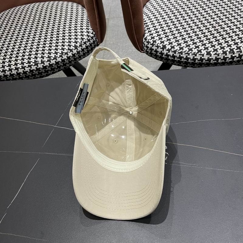 Prada cap (138)