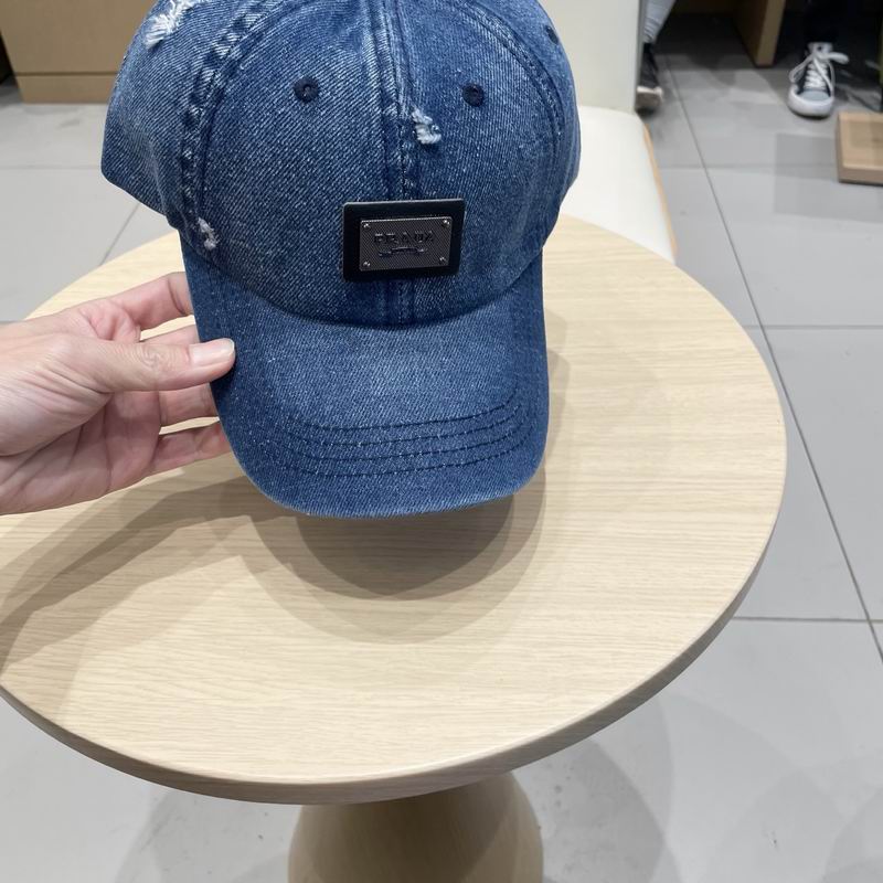 Prada cap (14)