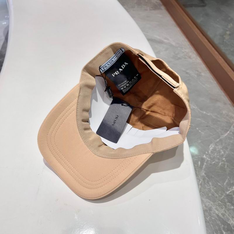 Prada cap (173)