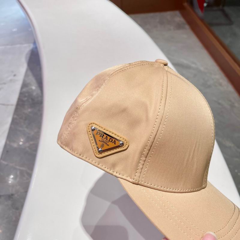 Prada cap (174)