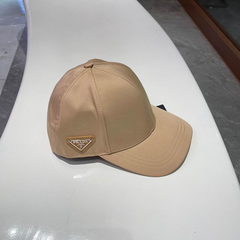Prada cap (175)