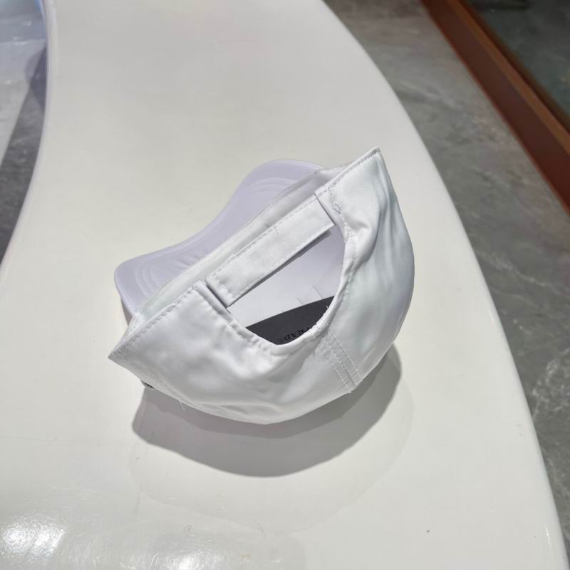 Prada cap (179)