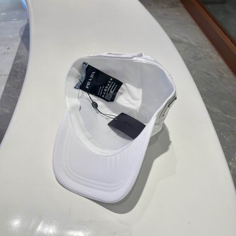 Prada cap (181)