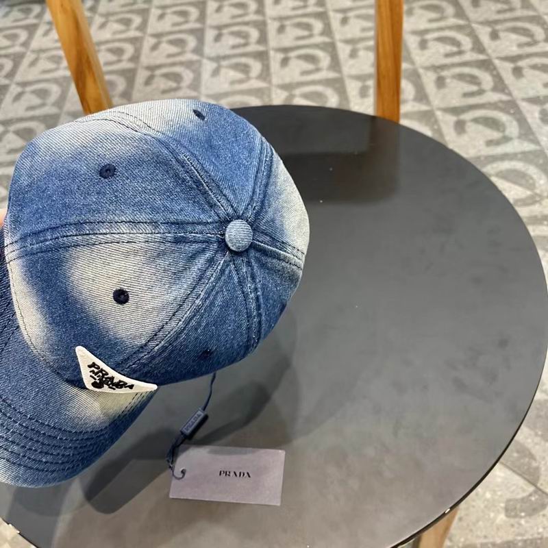 Prada cap (22)