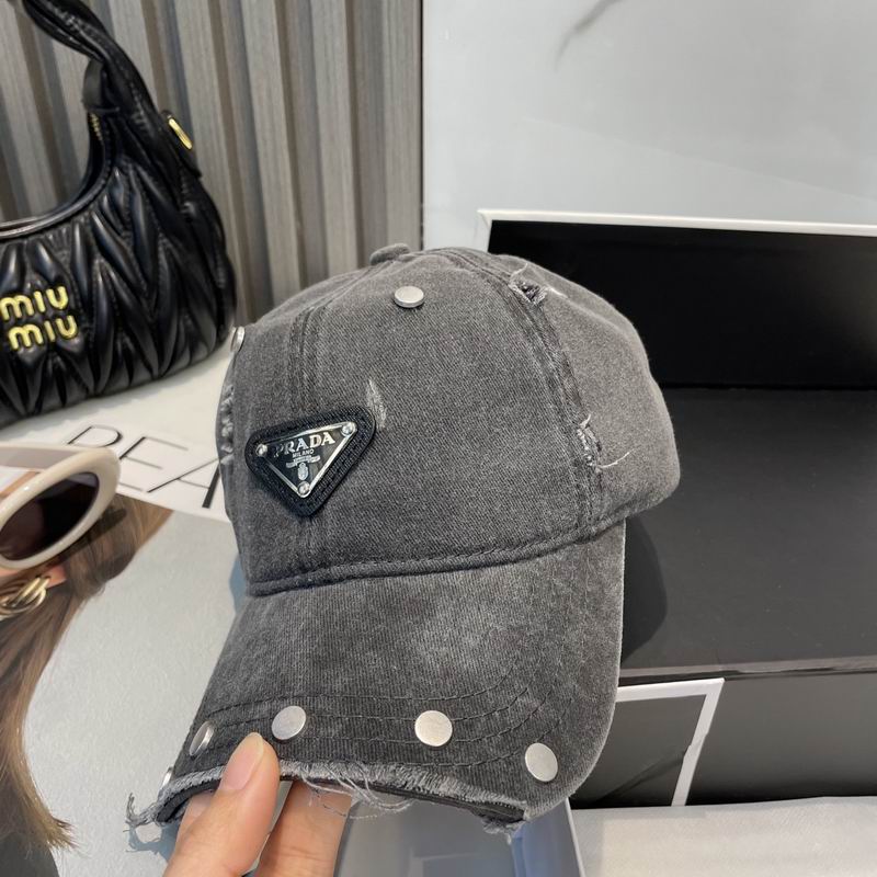 Prada cap (28)