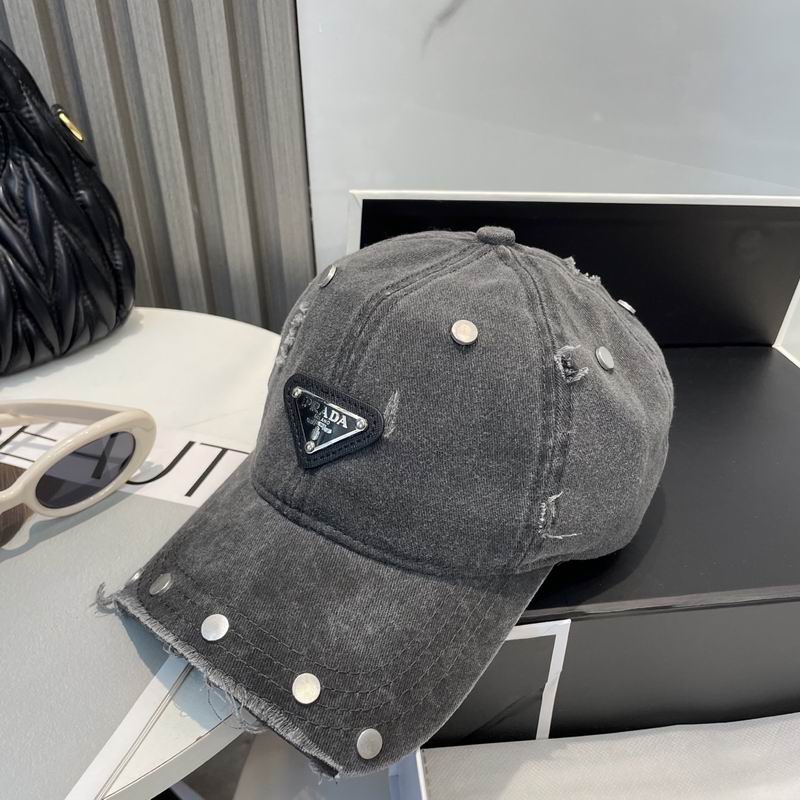 Prada cap (30)