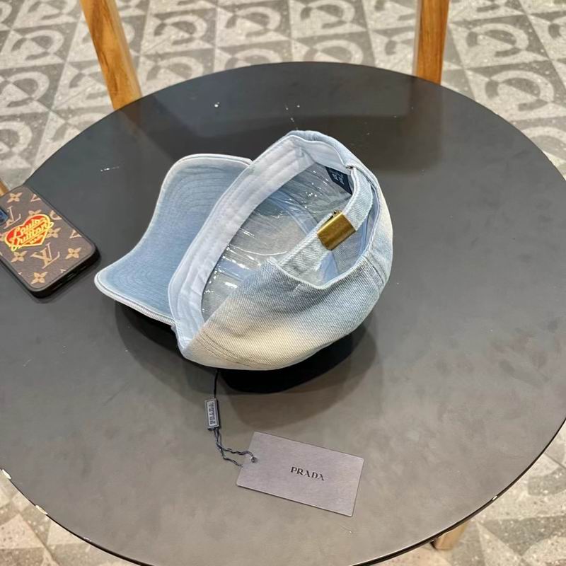 Prada cap (30)