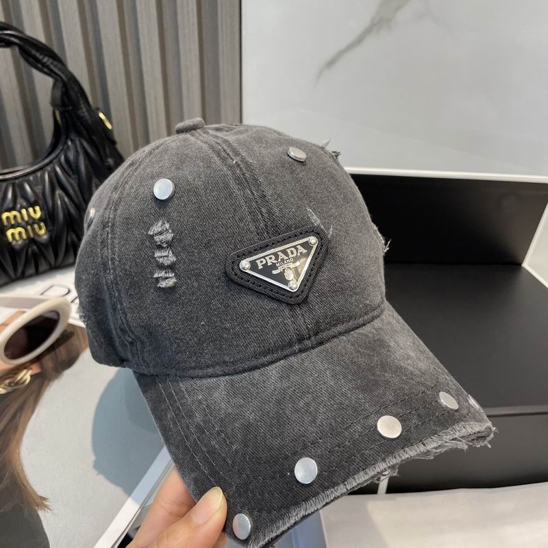 Prada cap (31)