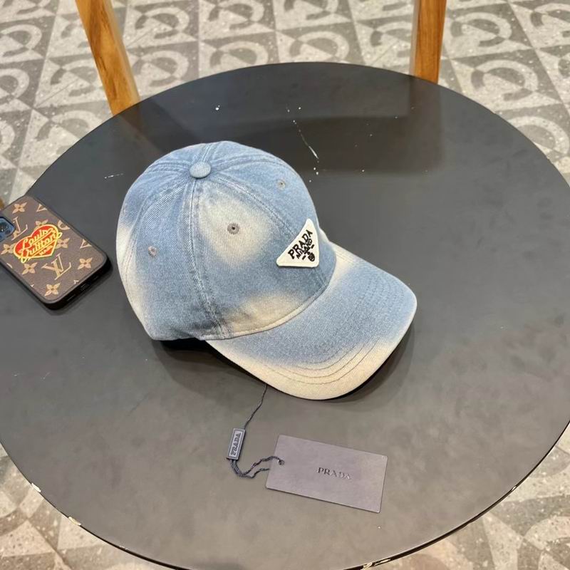 Prada cap (34)
