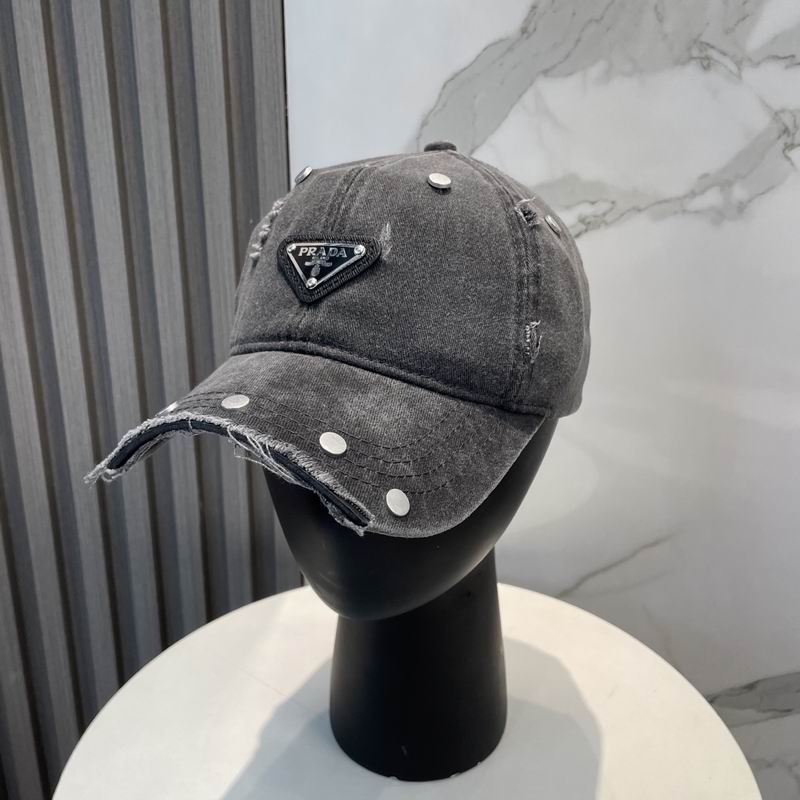 Prada cap (35)